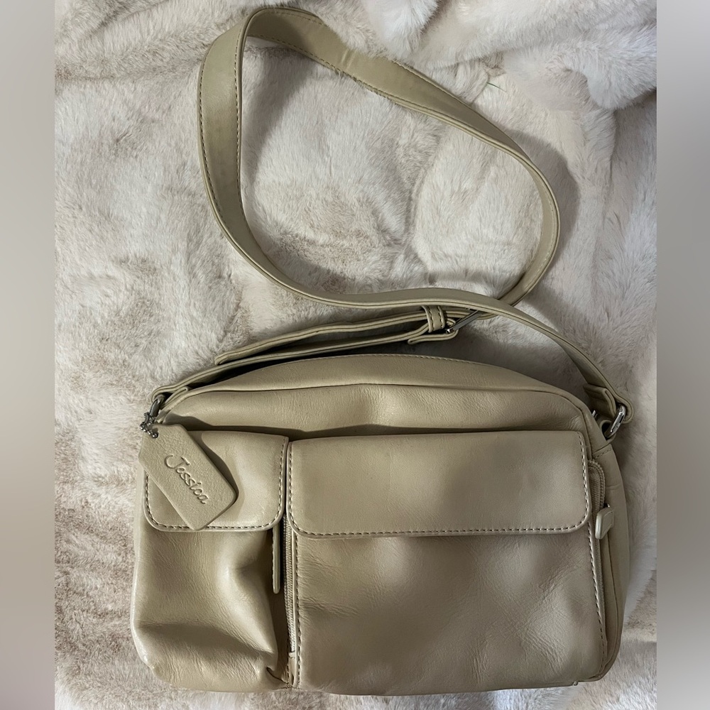 Genuine leather beige bag in perfect condition with Jessica brand